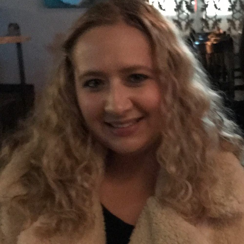 Meet your Posher, Isabella
